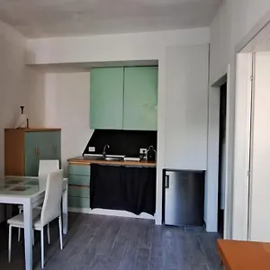 https://carpe-diem-20831.it-lombardy.com