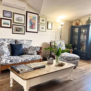 https://la-mansardina-venegono-superiore.it-lombardy.com